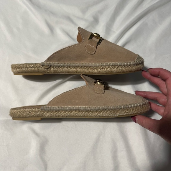Maypol Espadrille Slides – Size 39 (US 8-8 1/2) Camel Color gold hardware detail - Picture 10 of 12